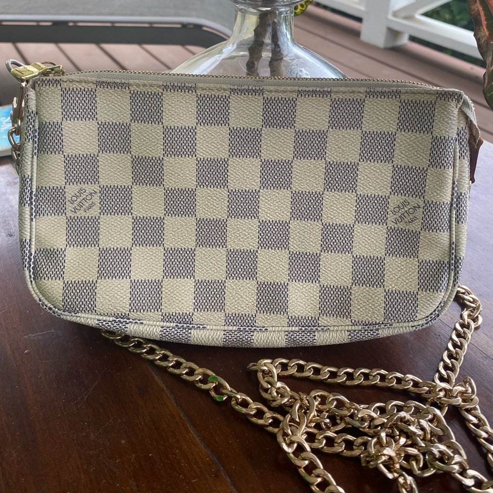 Louis Vuitton authentic